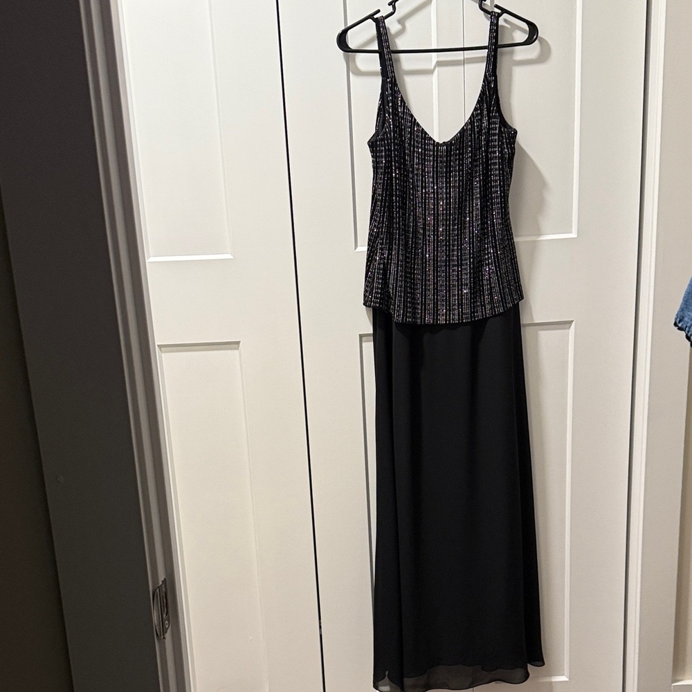 Alex Evenings Elegant Black Dress with Silver Detailing